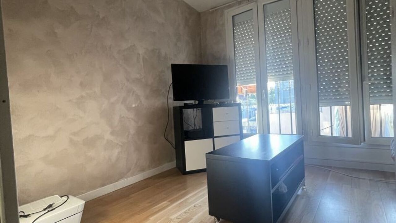 appartement 2 pièces 32 m2 à vendre à Pantin (93500)