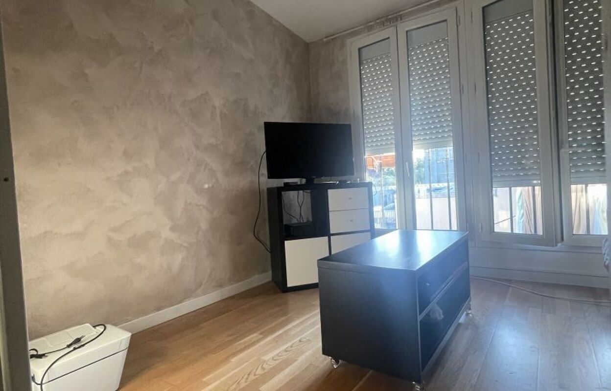 appartement 2 pièces 32 m2 à vendre à Pantin (93500)