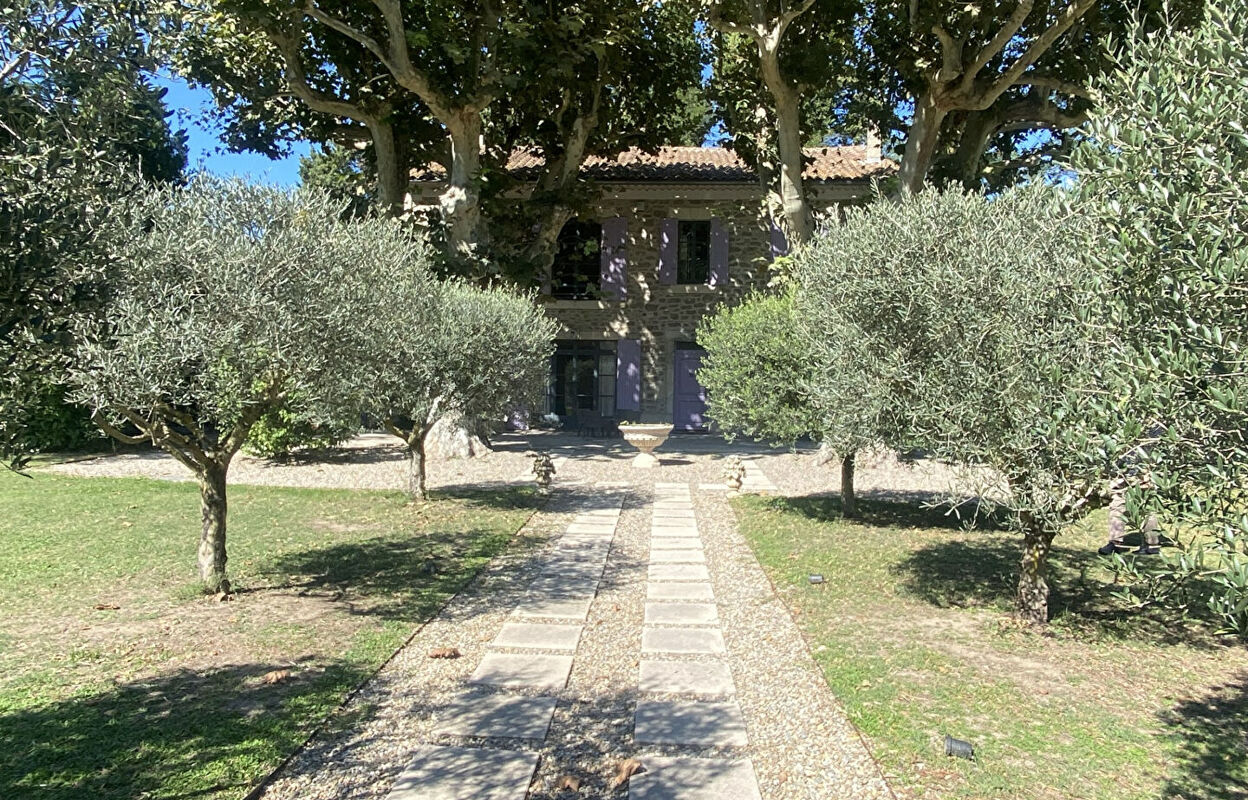 maison 9 pièces 411 m2 à vendre à Saint-Rémy-de-Provence (13210)