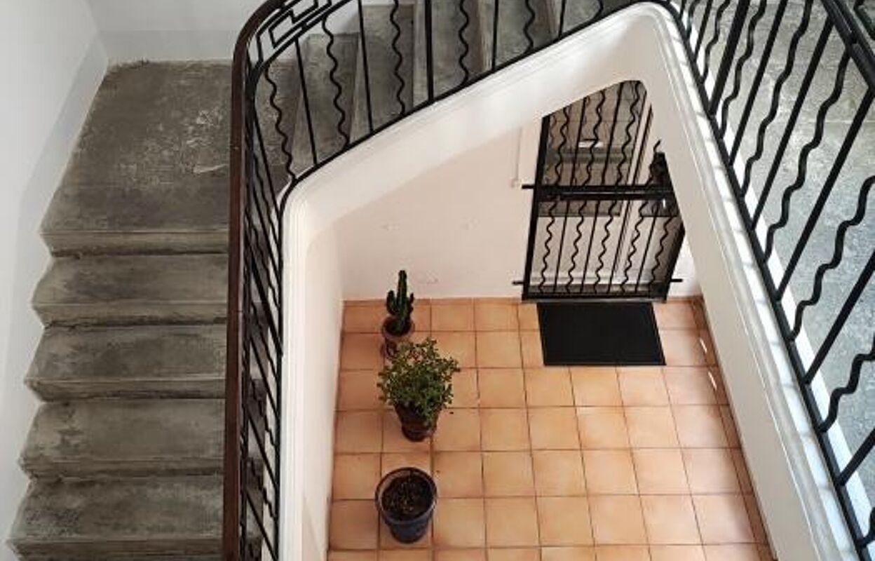 appartement 2 pièces 63 m2 à vendre à Nîmes (30000)