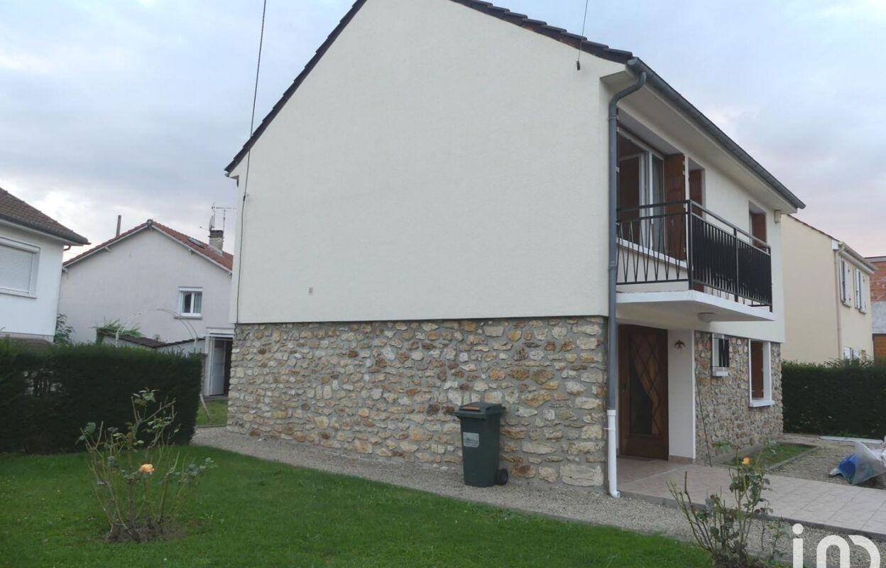 maison 4 pièces 77 m2 à vendre à Dammarie-les-Lys (77190)