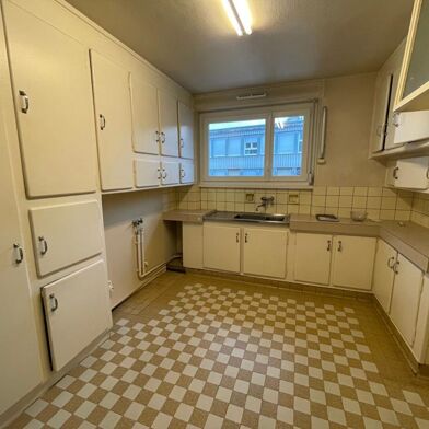 Appartement 6 pièces 170000 €
