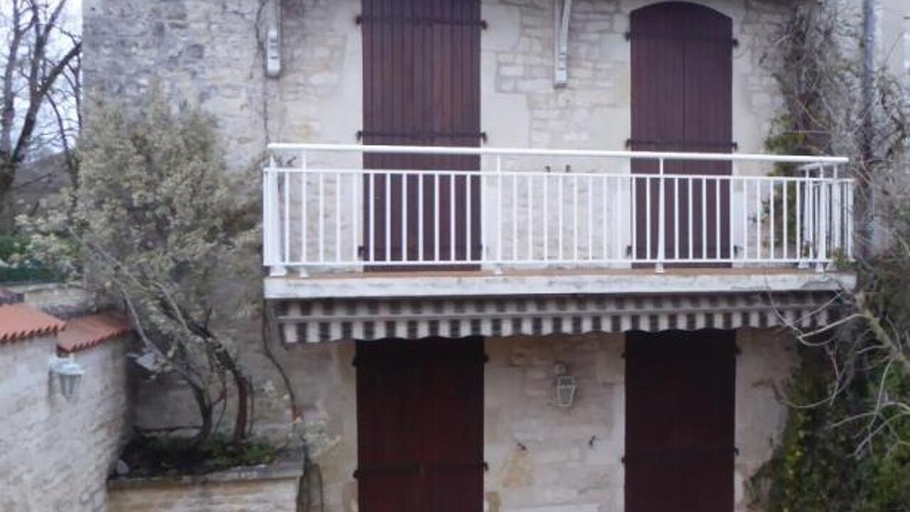 maison 5 pièces 110 m2 à louer à Ruffec (16700)