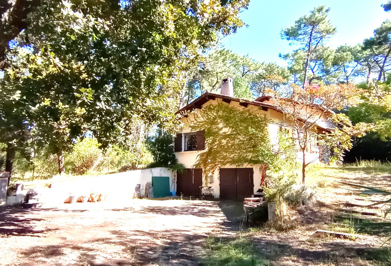 Maison en lisière de forêt à Claouey — photo 1