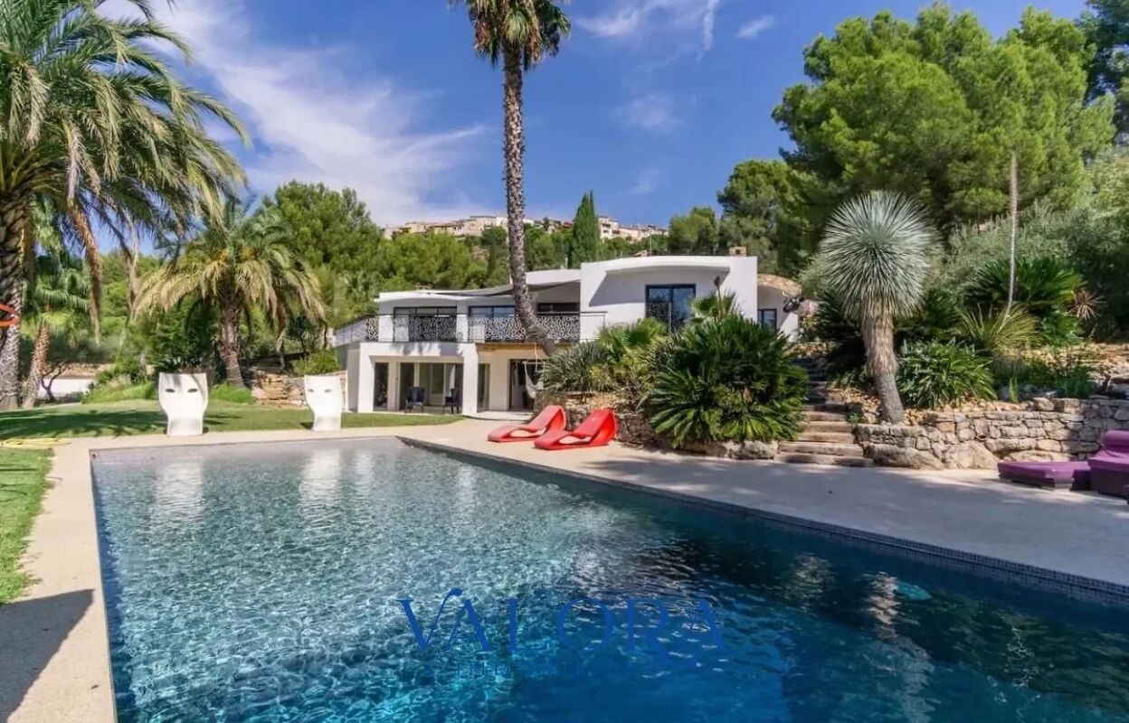 maison 7 pièces 350 m2 à louer à Le Castellet (83330)