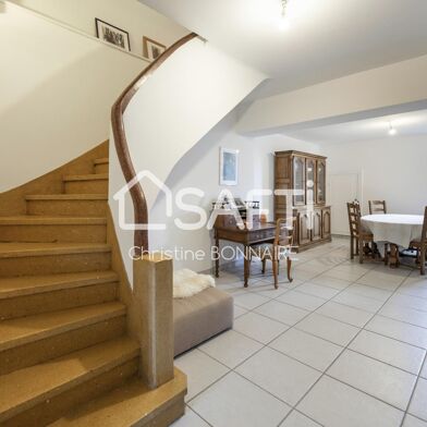 Maison 7 pièces 181 m²