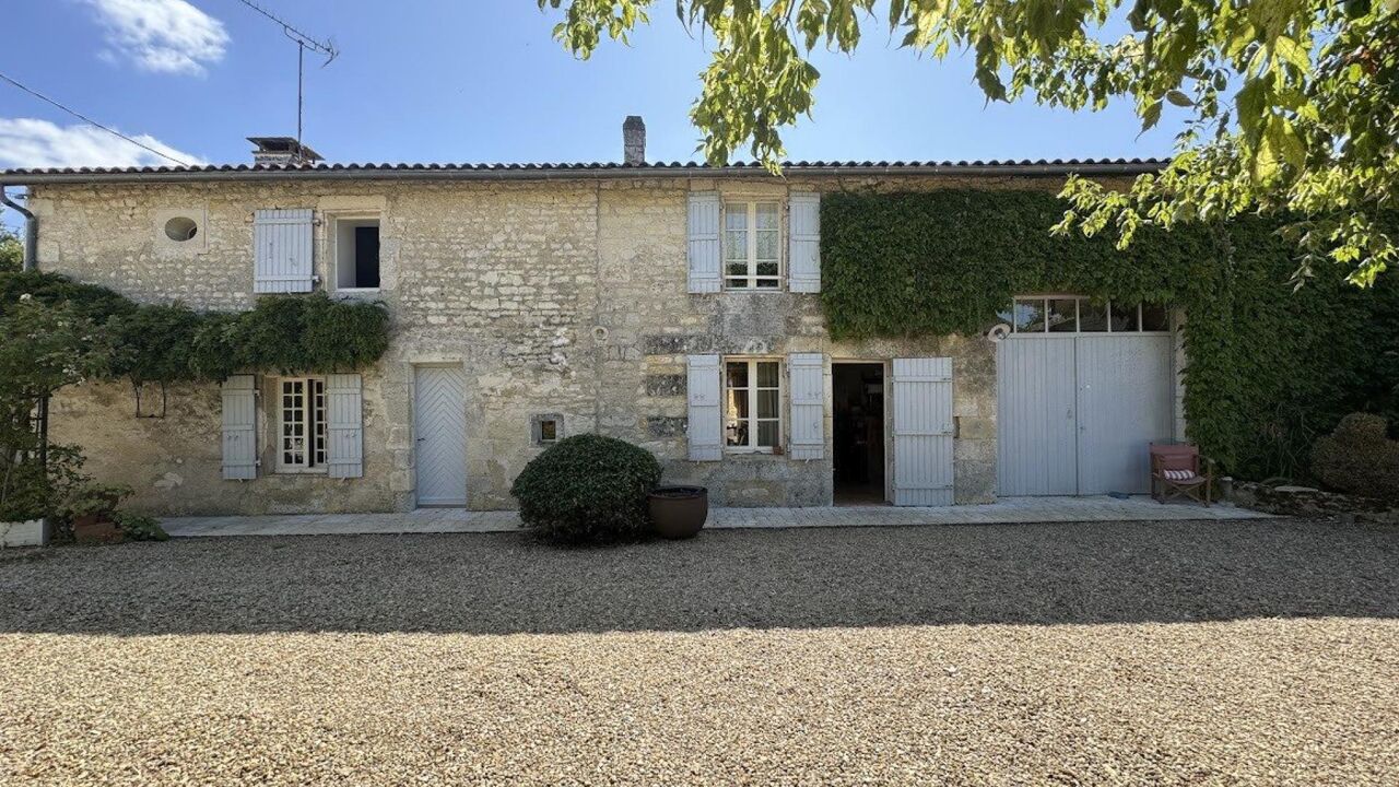 maison 7 pièces 208 m2 à vendre à Vars (16330)