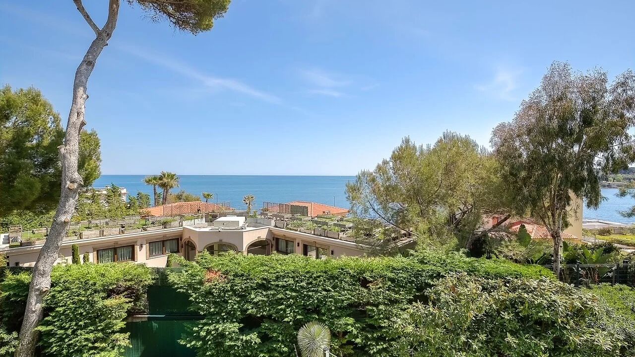 maison 7 pièces 198 m2 à louer à Antibes (06600)