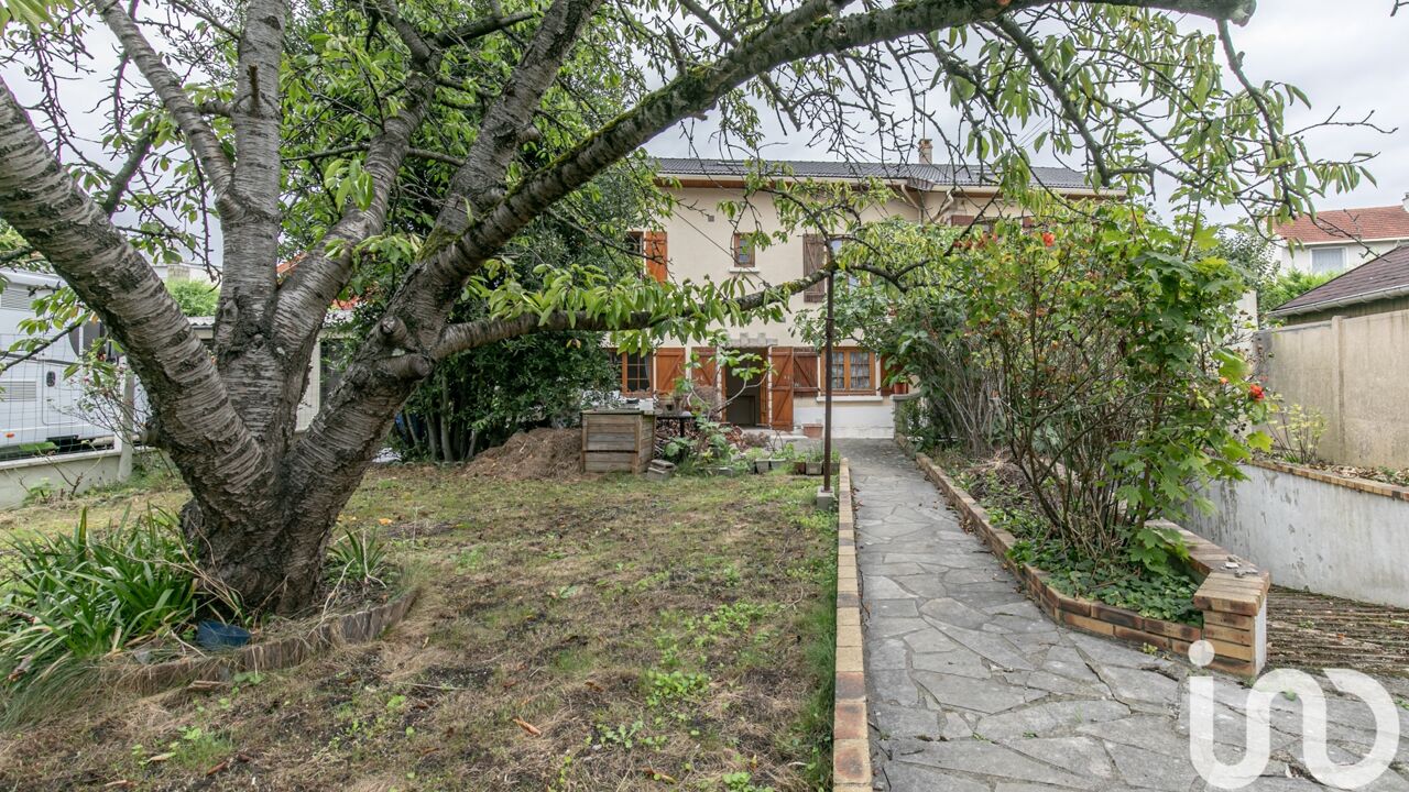 maison 5 pièces 119 m2 à vendre à Stains (93240)