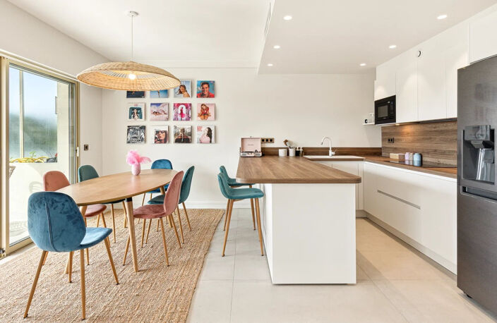 CANNES CROIX-DES-GARDES. BEL APPARTEMENT AVEC VASTE TERRASSE — photo 5