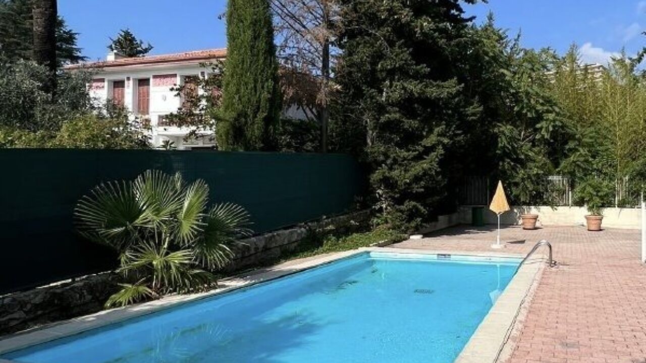 appartement 2 pièces 30 m2 à vendre à Nice (06000)