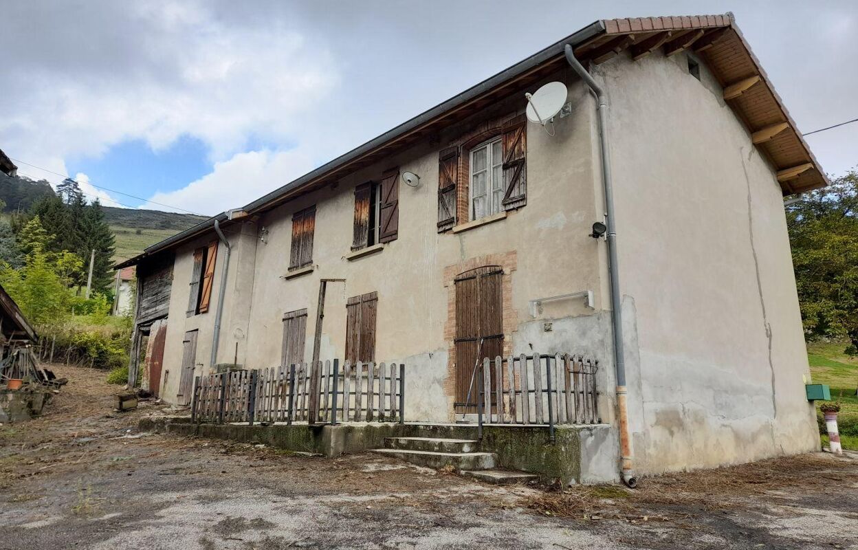 maison 7 pièces 118 m2 à vendre à Saint-Geoire-en-Valdaine (38620)