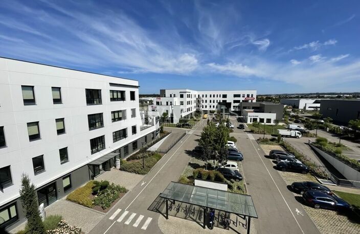 BUREAUX à LOUER — photo 2