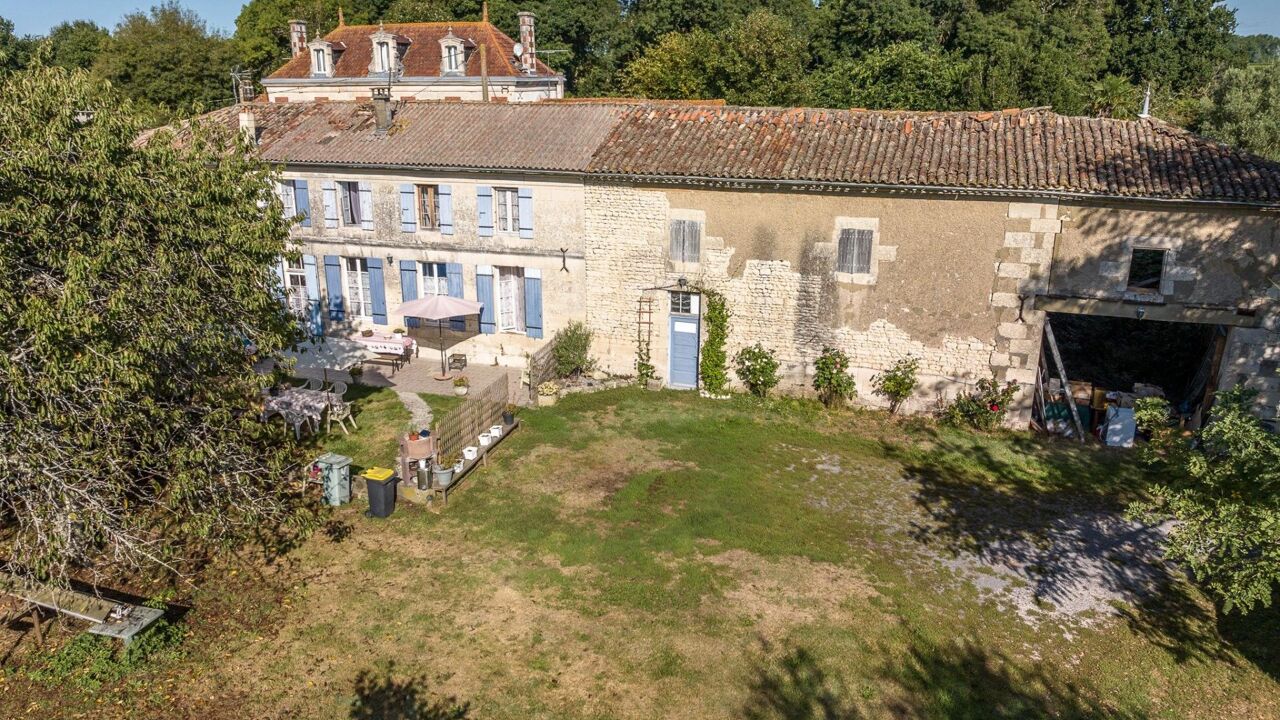 maison 6 pièces 155 m2 à vendre à Mortagne-sur-Gironde (17120)