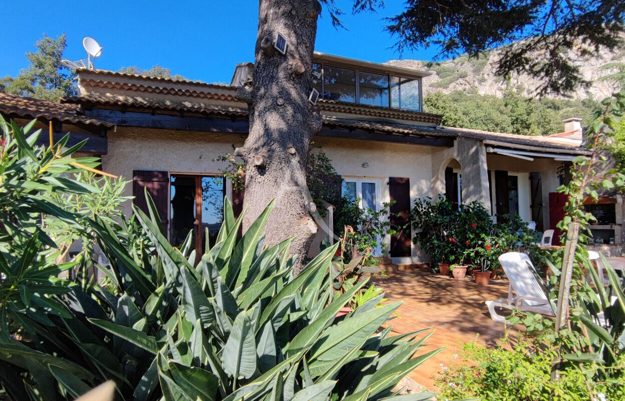 maison 8 pièces 264 m2 à vendre à Hyères (83400)