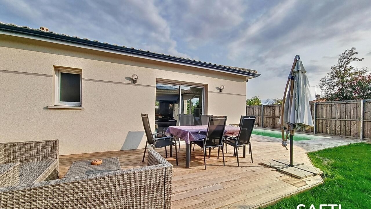 maison 5 pièces 104 m2 à vendre à Le Taillan-Médoc (33320)