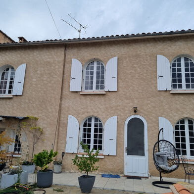 Maison 9 pièces 220 m²