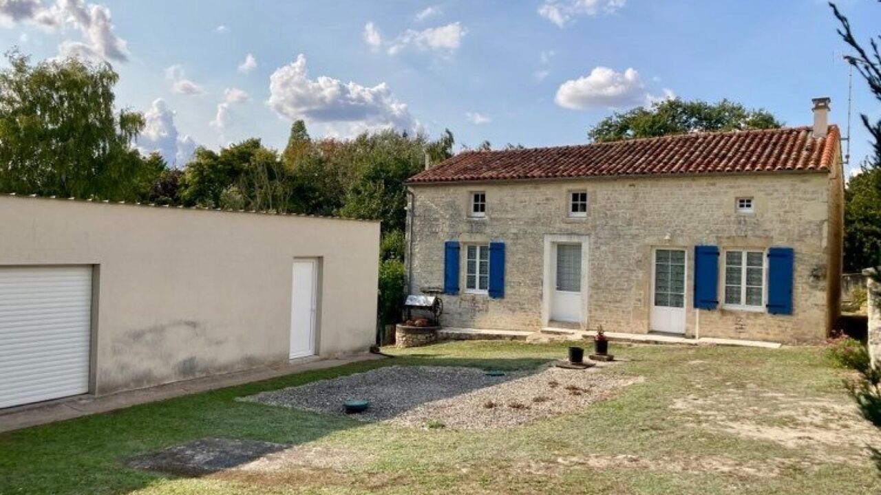 maison 4 pièces 90 m2 à vendre à Longré (16240)