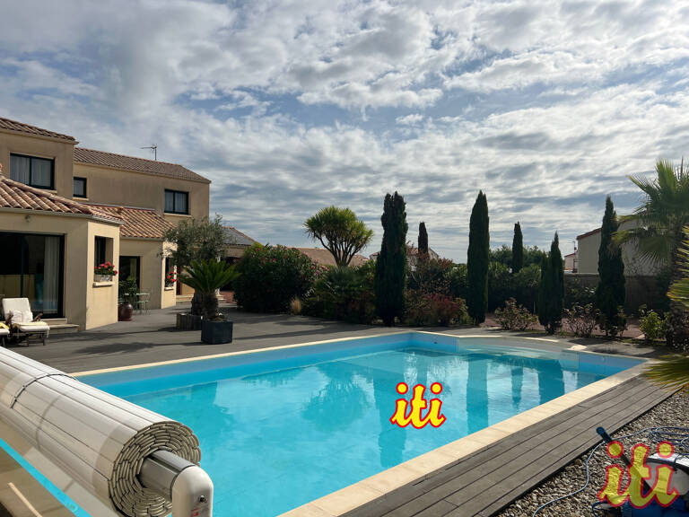 Villa avec piscine — photo 1