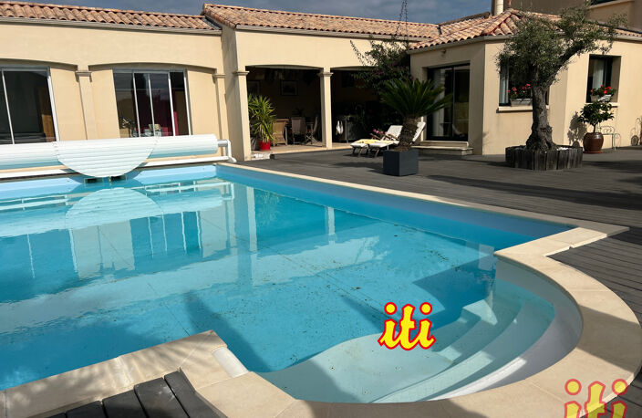 Villa avec piscine — photo 2