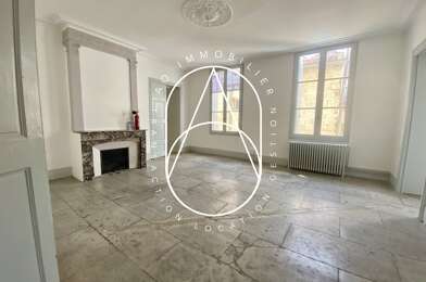 Bureau 7 pièces 3041 €