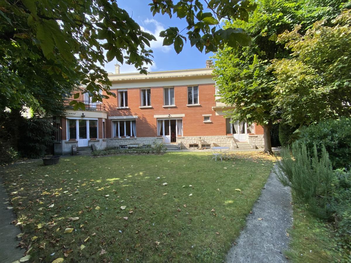 Villa / Maison 9 pièces  à vendre Reims 51100