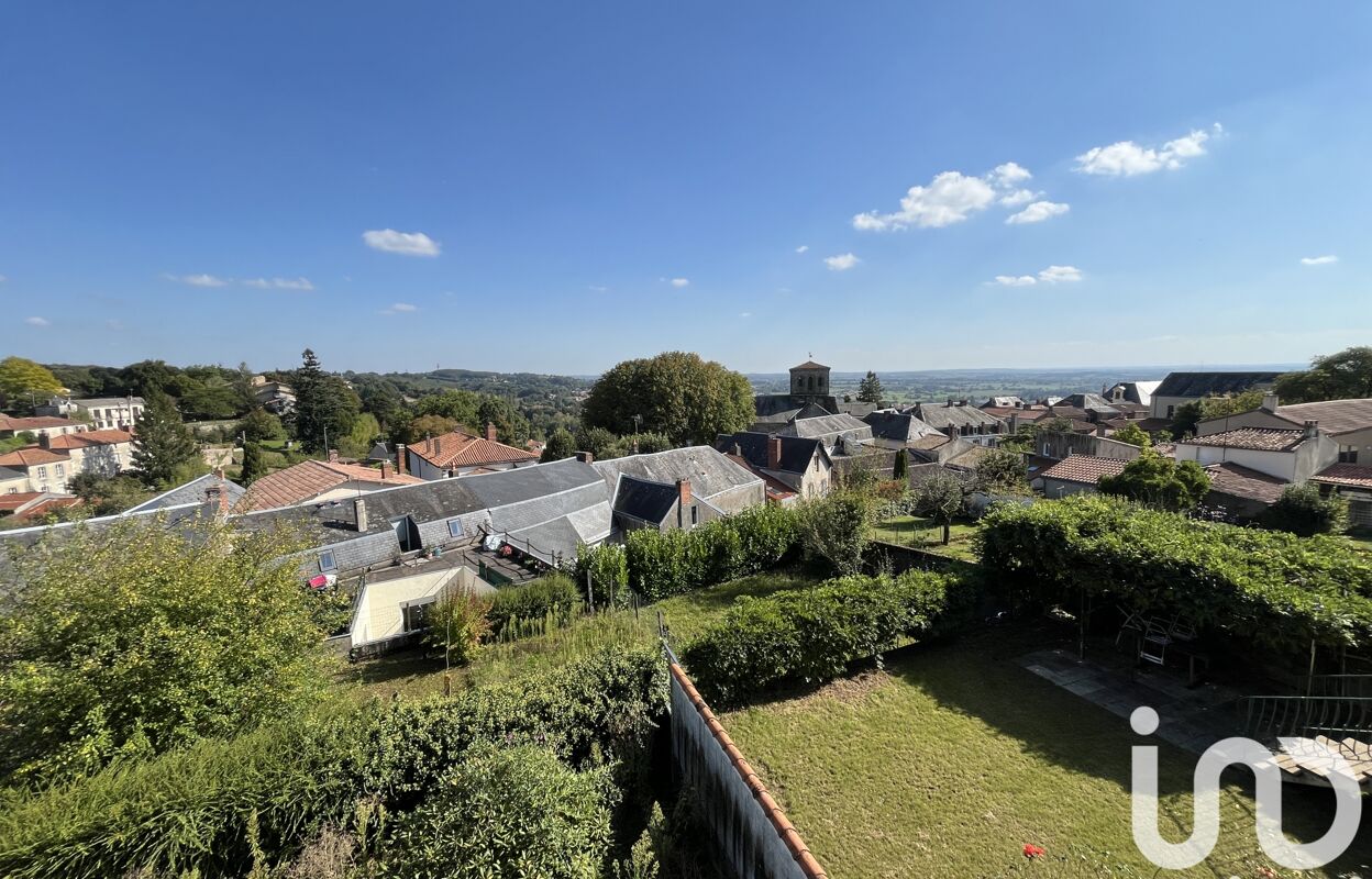 maison 8 pièces 151 m2 à vendre à Pouzauges (85700)