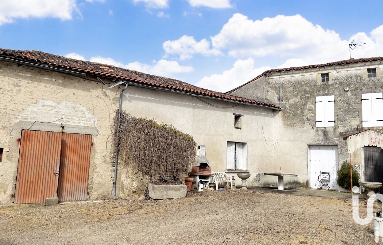 maison 5 pièces 122 m2 à vendre à Beauvais-sur-Matha (17490)