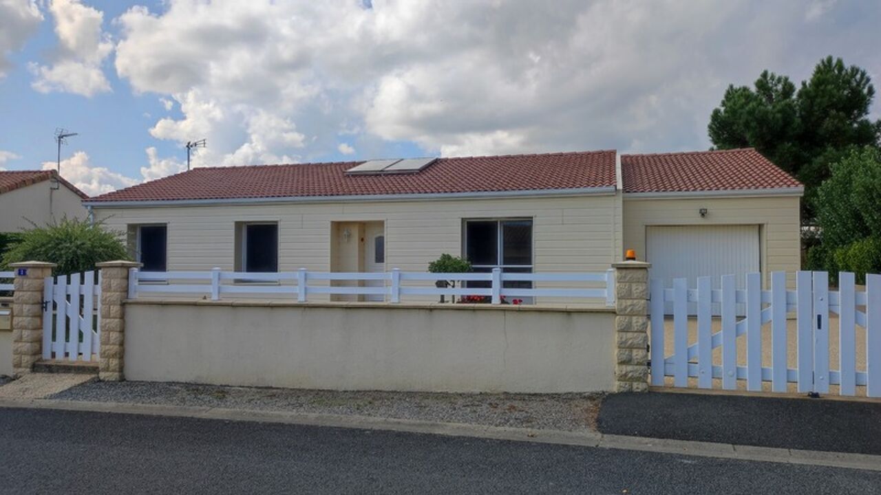 maison 4 pièces 96 m2 à vendre à Bressuire (79300)