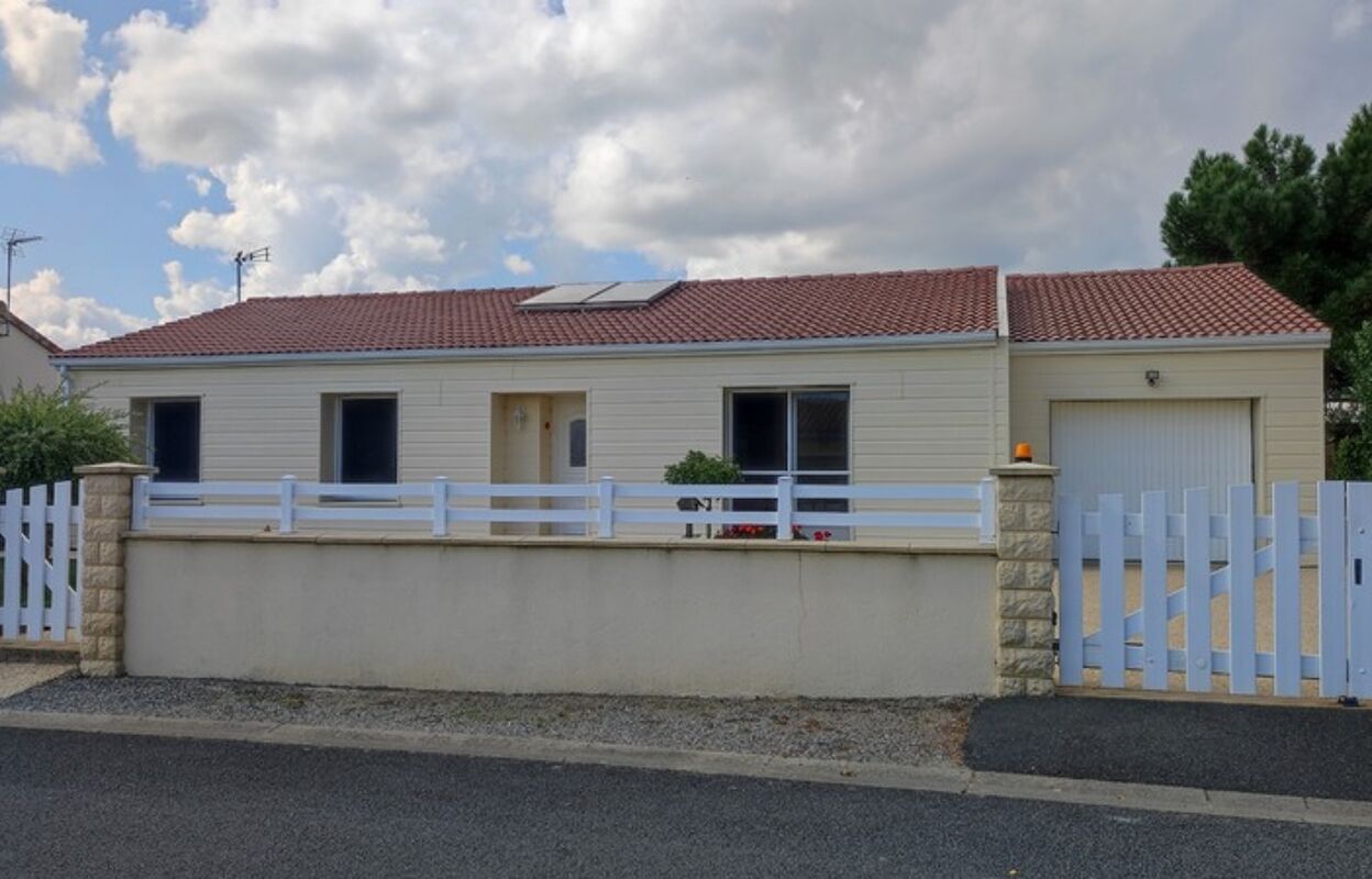 maison 4 pièces 96 m2 à vendre à Largeasse (79240)