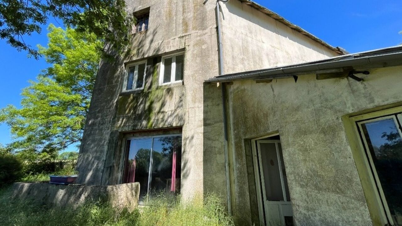 maison 25 pièces 900 m2 à vendre à Pugny (79320)