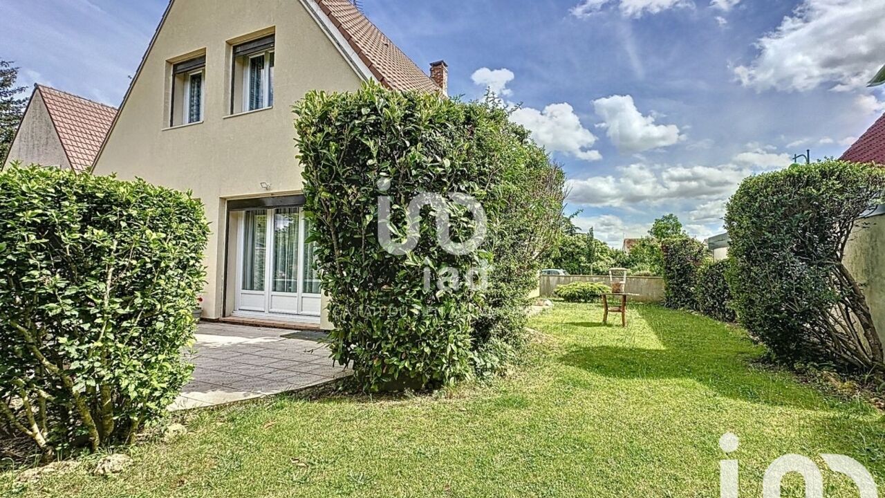 maison 5 pièces 106 m2 à vendre à Vaux-le-Pénil (77000)