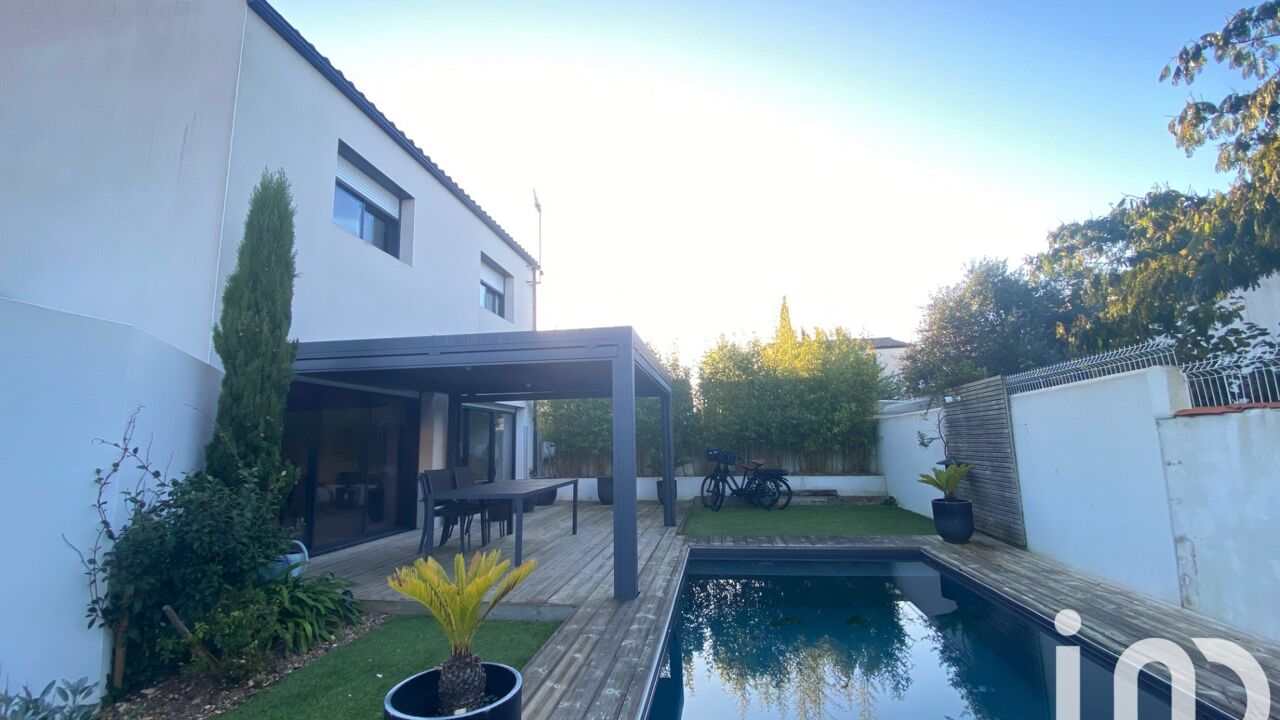 maison 5 pièces 131 m2 à vendre à La Rochelle (17000)