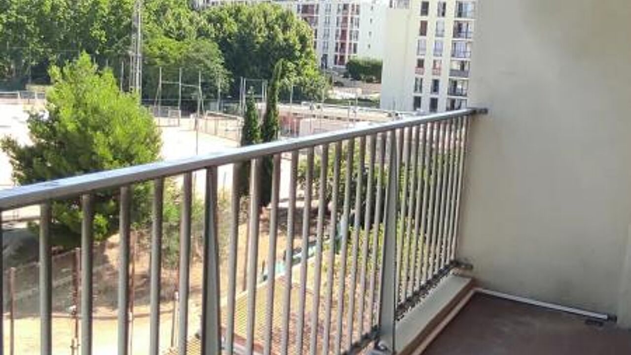 appartement 2 pièces 29 m2 à vendre à Marseille 13 (13013)