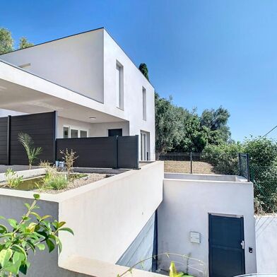 Maison 4 pièces 499000 €