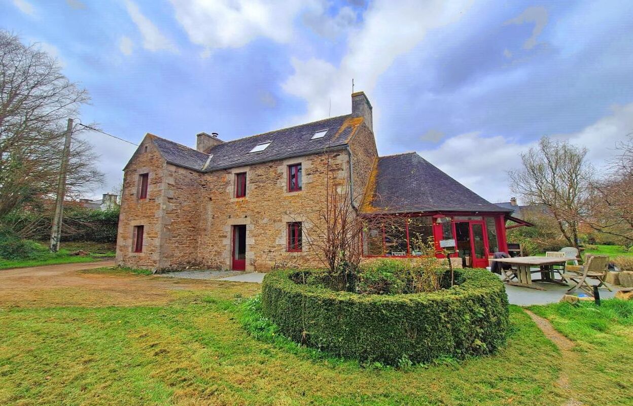 maison 4 pièces 212 m2 à vendre à Plougonven (29640)