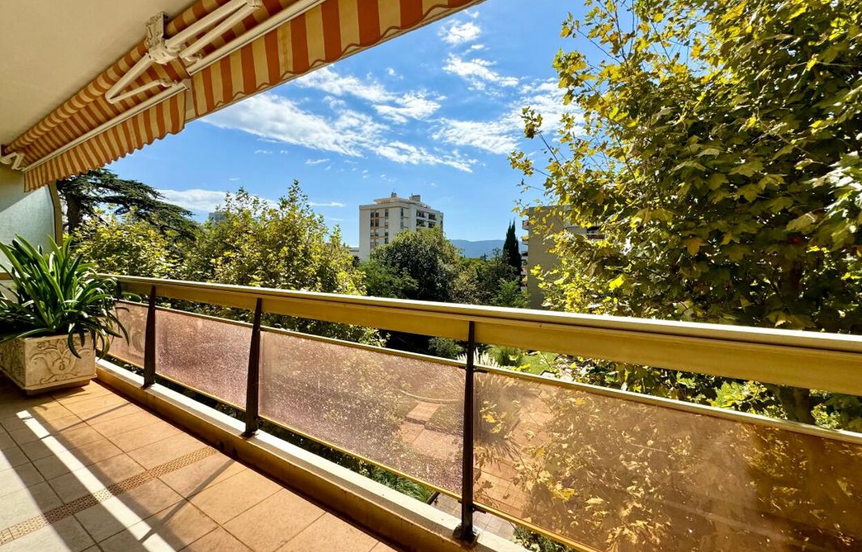 appartement 5 pièces 135 m2 à vendre à Marseille 9 (13009)