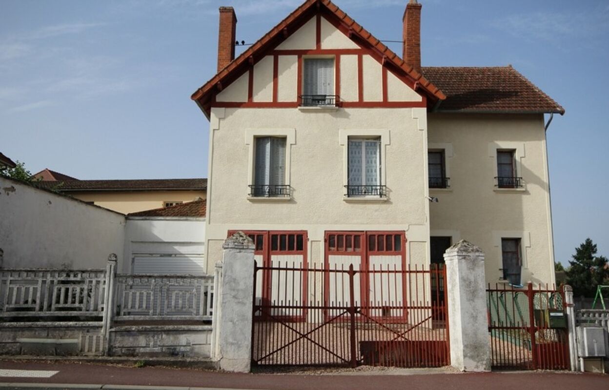 maison 8 pièces 165 m2 à vendre à Néris-les-Bains (03310)