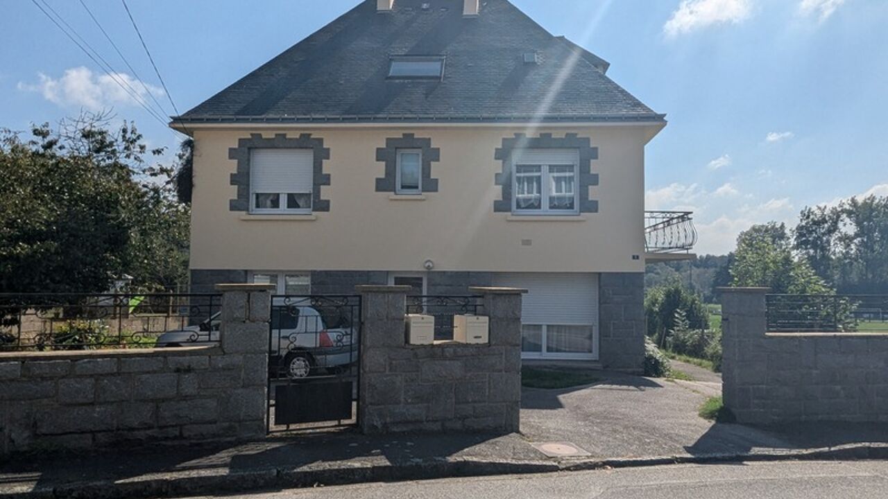 immeuble  pièces 206 m2 à vendre à Guémené-sur-Scorff (56160)