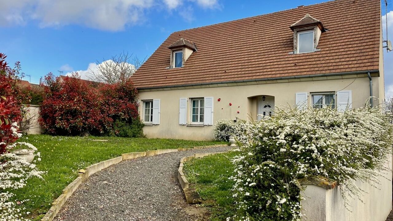 maison 8 pièces 204 m2 à vendre à Senlis (60300)