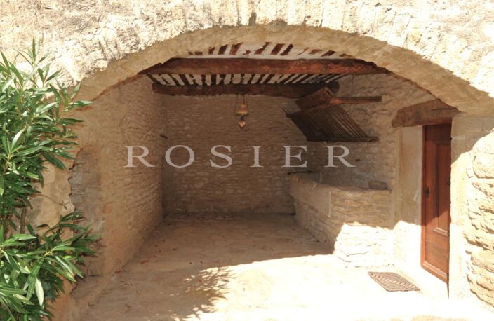 Gordes, ancienne magnanerie du XIXème siècle. — photo 3