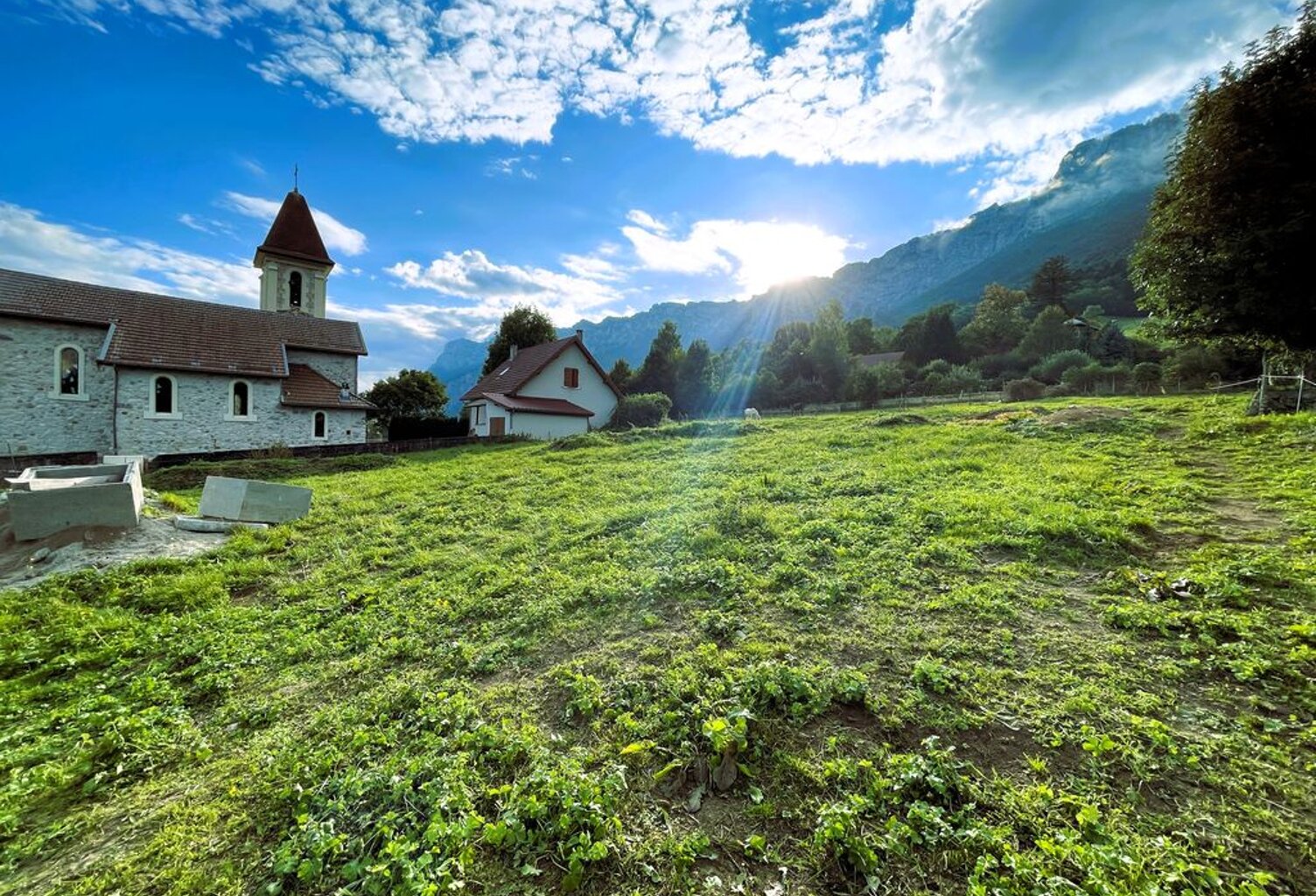 Terrain constructible de 983m² — photo 1