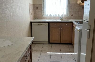 location appartement 1 200 € CC /mois à proximité de Pontault-Combault (77340)