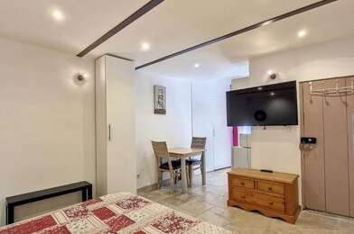 Appartement 1 pièces 650 €