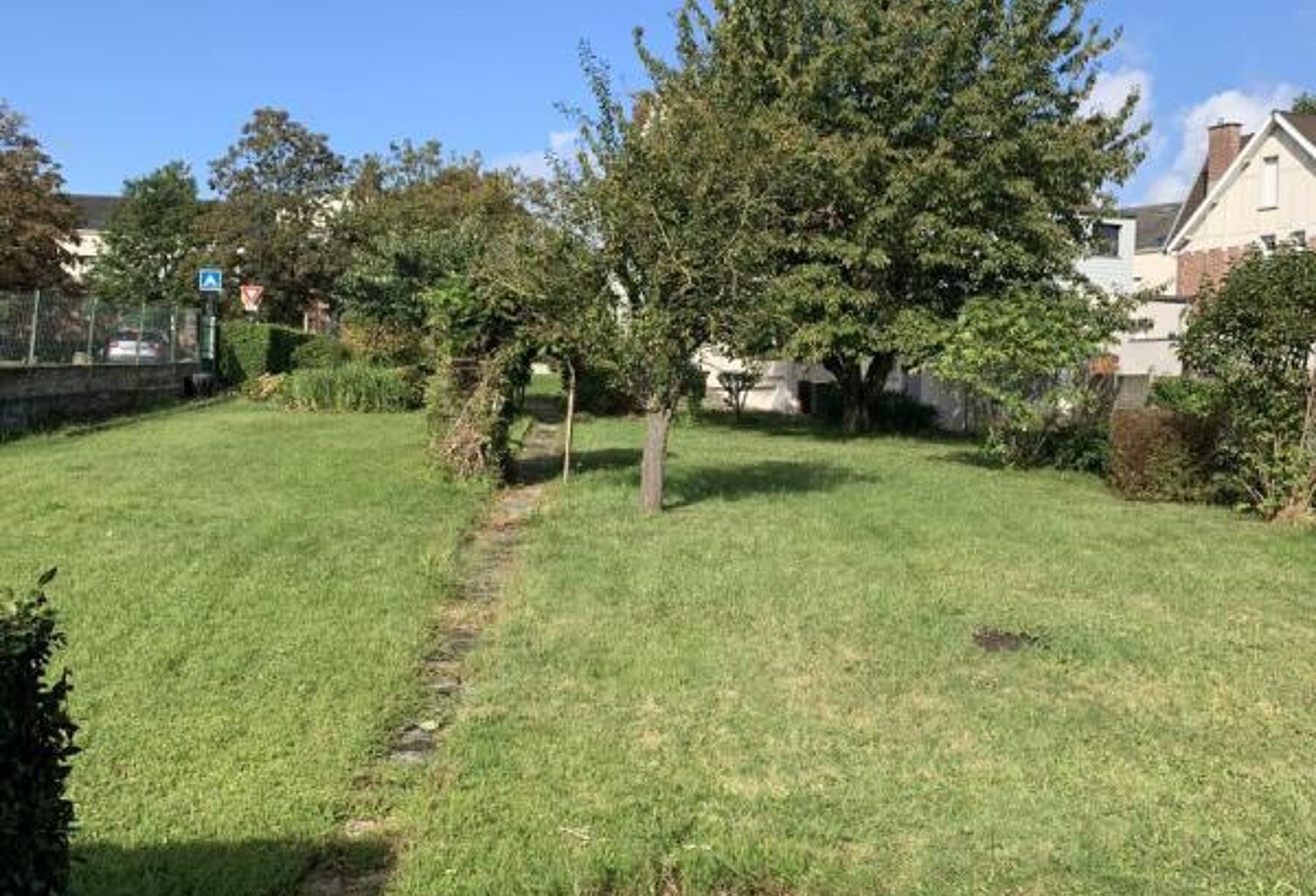 Terrain à bâtir — photo 1