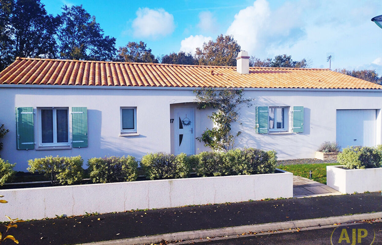 maison 4 pièces 89 m2 à vendre à Montaigu-Vendée (85600)