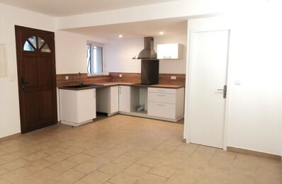 location appartement 575 € CC /mois à proximité de Rousset (13790)