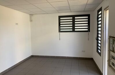 location commerce 900 € CC /mois à proximité de Saint-Louis (97450)