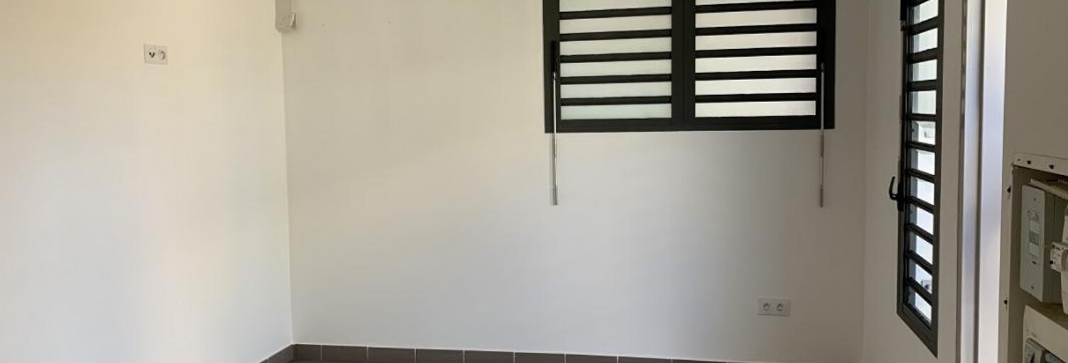 Commerce  51 m² à louer à Saint-Pierre (97410)