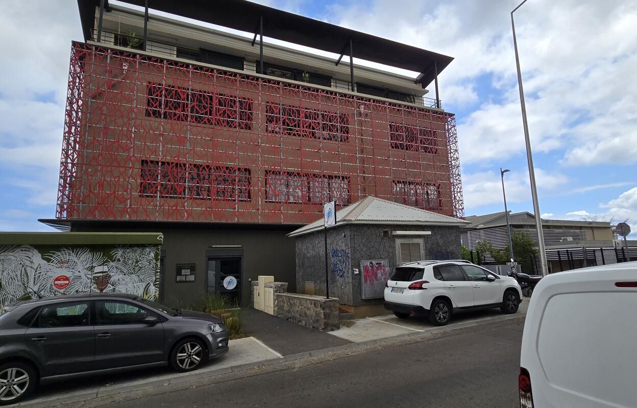 bureau  pièces 44 m2 à louer à Saint-Paul (97434)